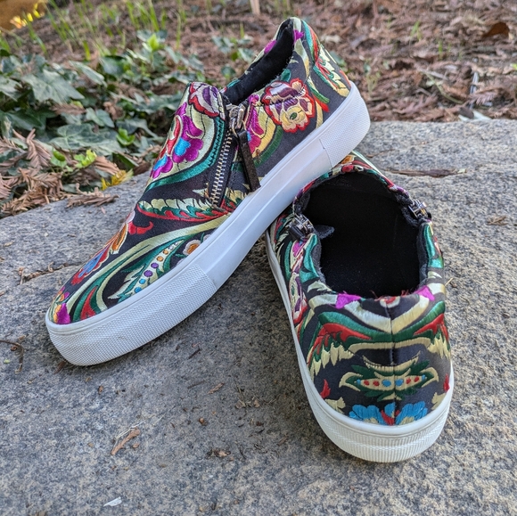 Steve Madden sneakers with zipper detailing size 9 - Picture 4 of 5